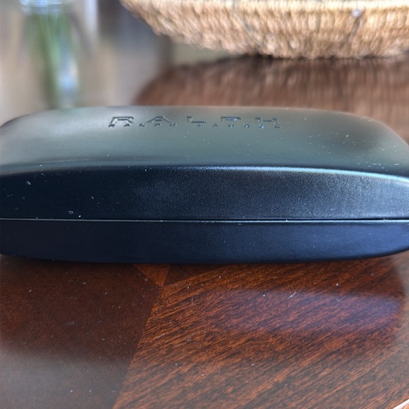 Ralph Lauren Black Leather Sunglasses Case with Embossed Logo - Picture 5 of 8